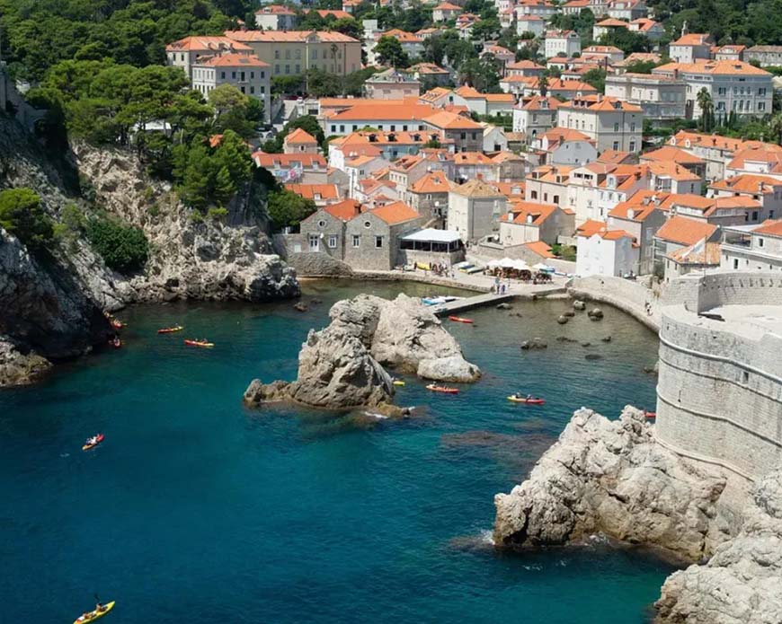 Navigating Your Way to Dubrovnik: Flight Booking Essentials