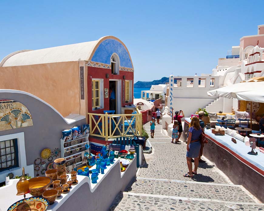 Unlocking the Charms of Santorini:Travel Tips