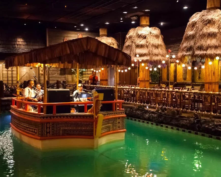 San Francisco After Dark: A Complete Immersion into Bars, Jazz, and Rooftop Revelry